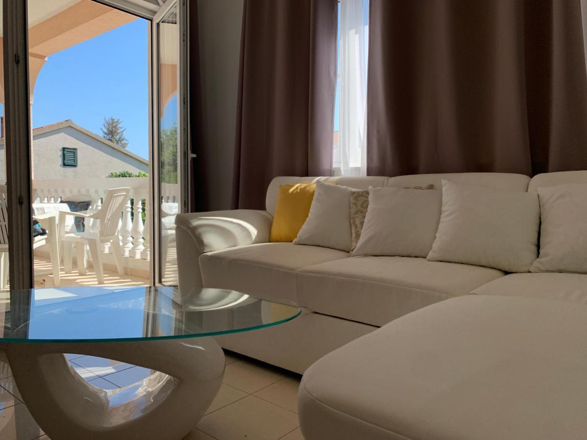 Villa Nera Vodice Bagian luar foto
