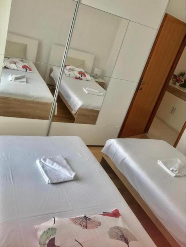 Villa Nera Vodice Bagian luar foto