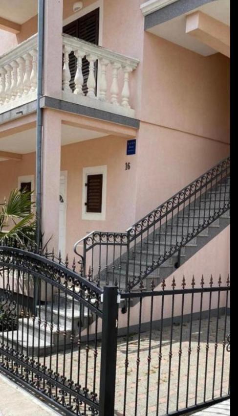 Villa Nera Vodice Bagian luar foto